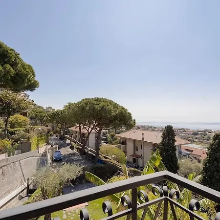 Seaview Apartment